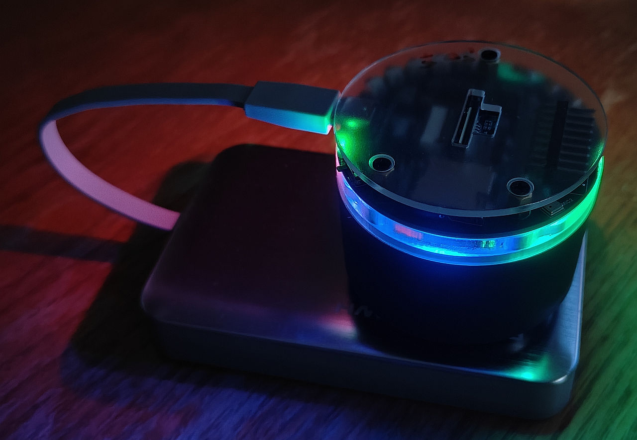 Waveshare ESP32 Speaker coded to clone Alexa